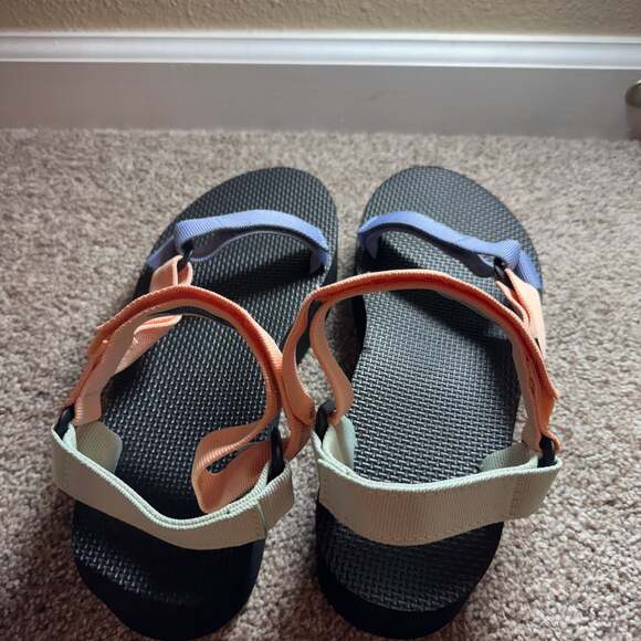 Teva Women's Flatform Universal Platform Sandals - Picture 2 of 4